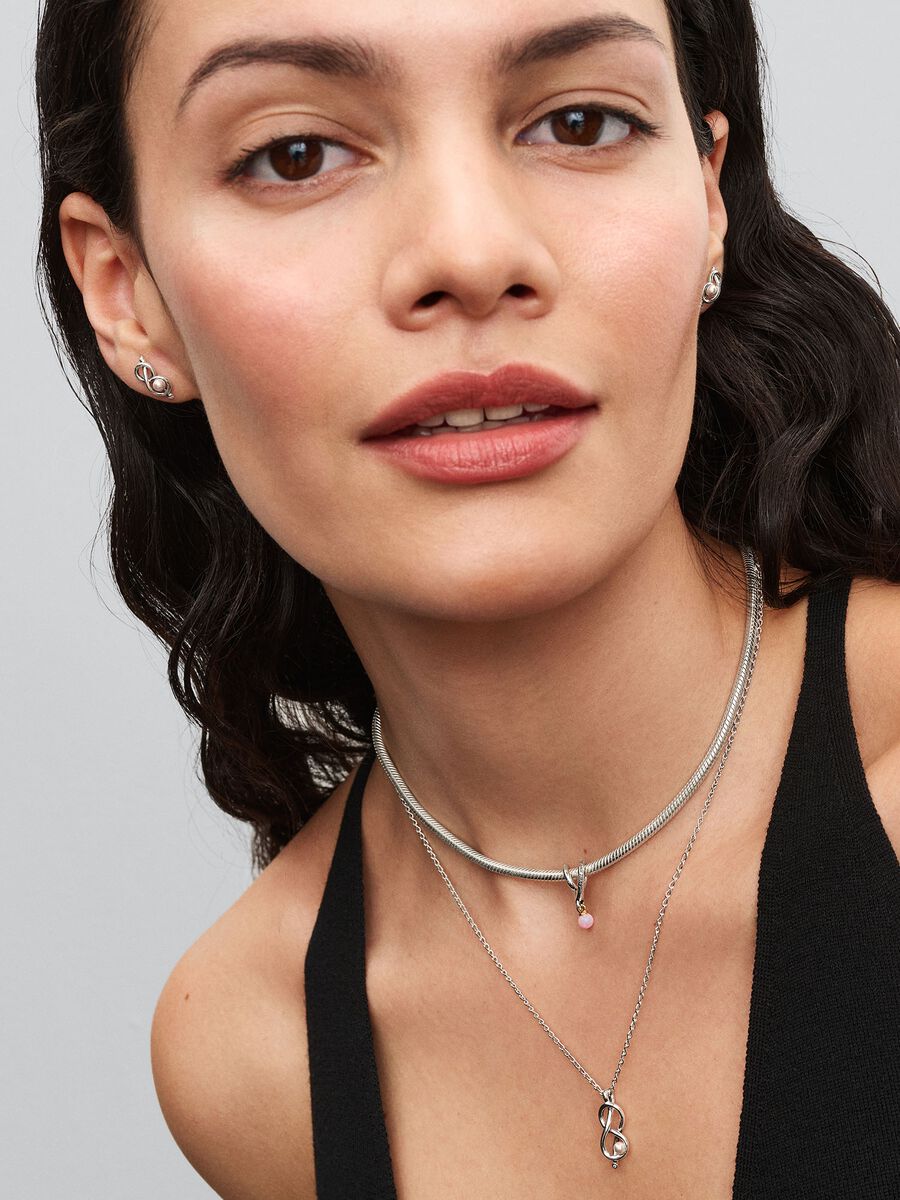 Infinity Knot Collier Necklace
Sterling silver